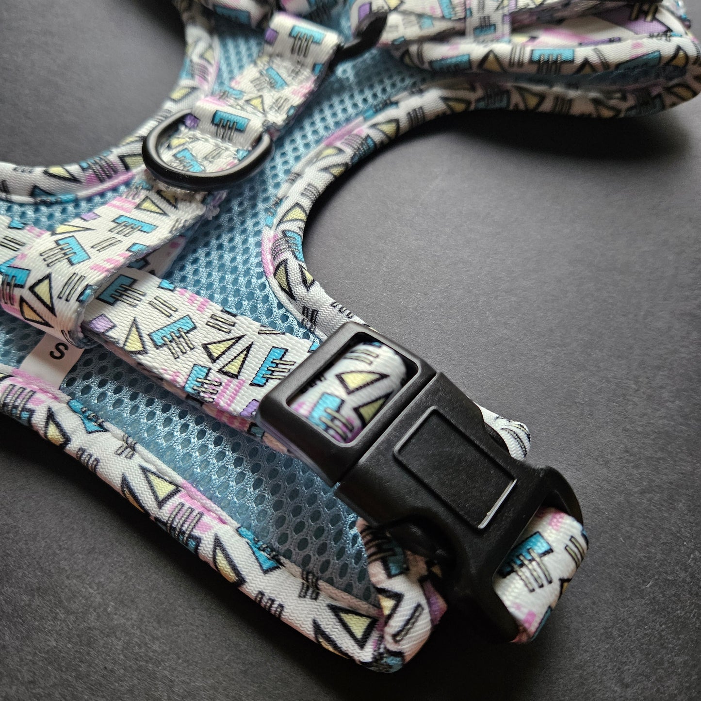 Simply Retro | Harness